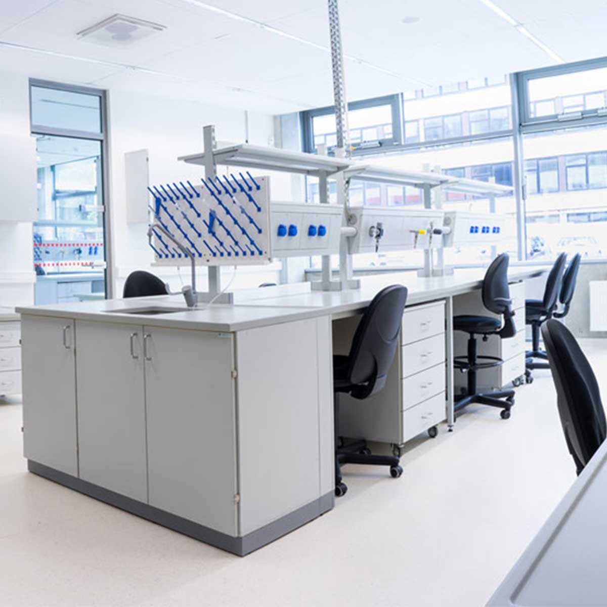 Chemistry Lab Furniture Manufacturers, Suppliers, Exporters in Delhi 